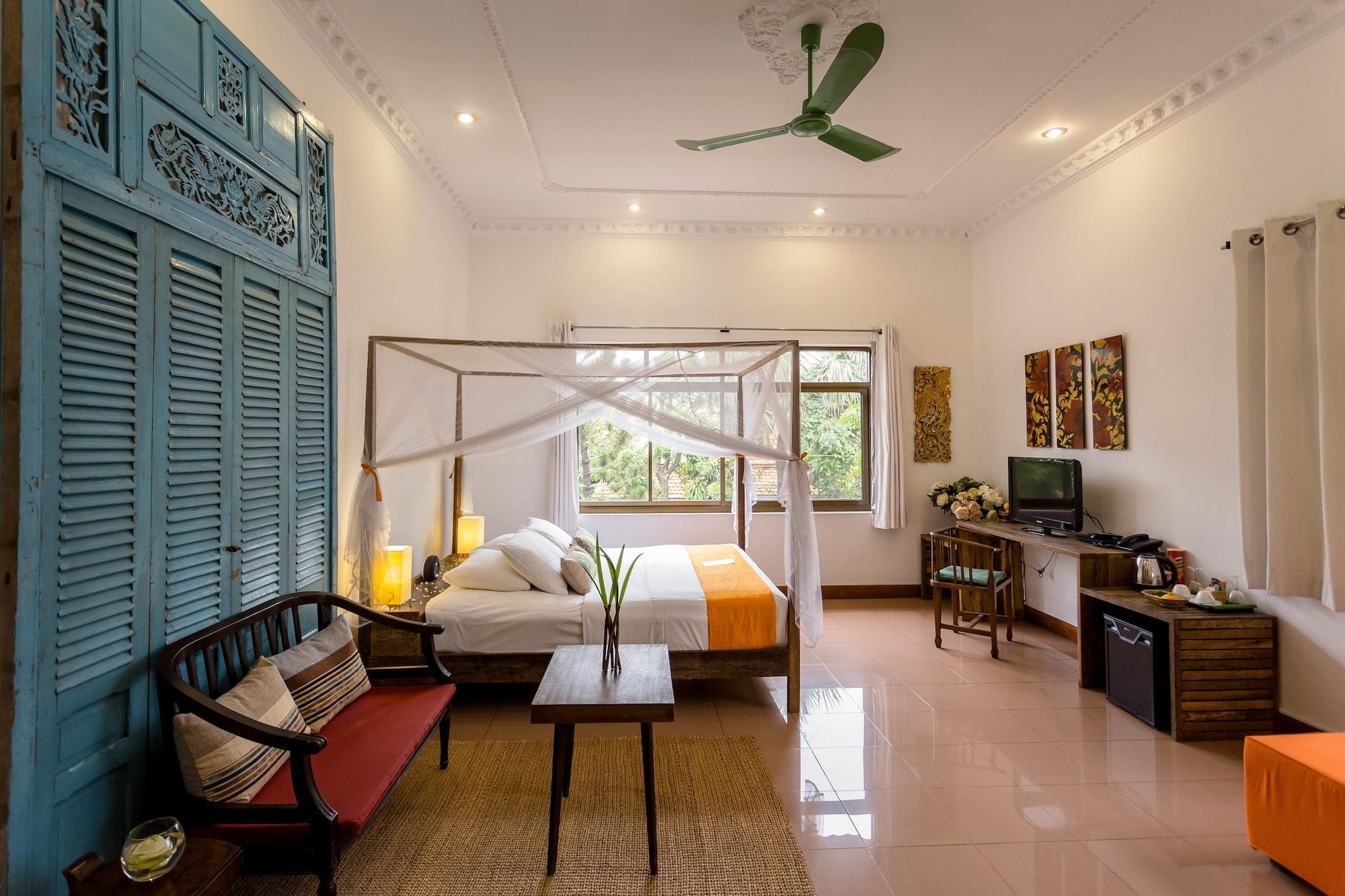 The Pavilion Phnom Pen Exterior foto