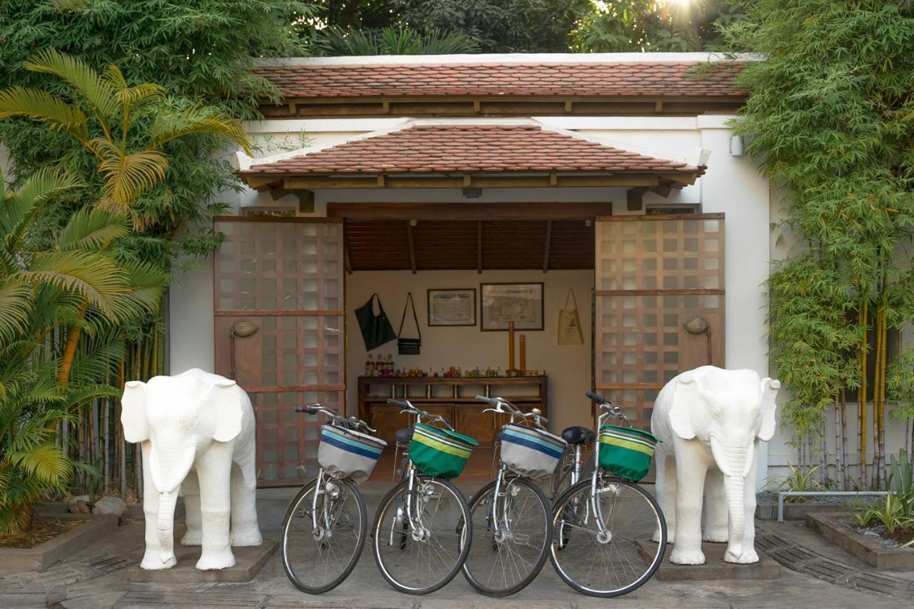 The Pavilion Phnom Pen Exterior foto